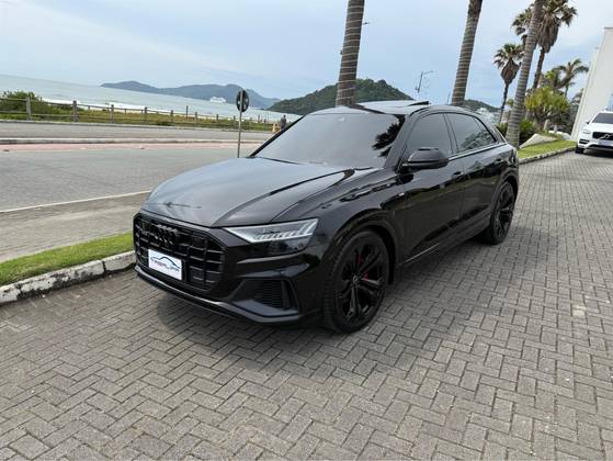 AUDI Q8 3.0 TFSI GASOLINA PERFORMANCE BLACK QUATTRO TIPTRONIC